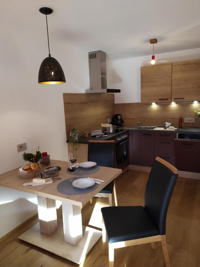 Apartments Ban Guggugg Colle Isarco Bagian luar foto